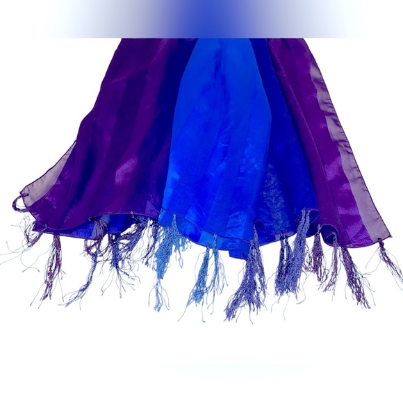 Peacock Colored Luxurious Fashion Scarf/Wrap in Ombré Blue and Purple 66”x 42” - Picture 4 of 5